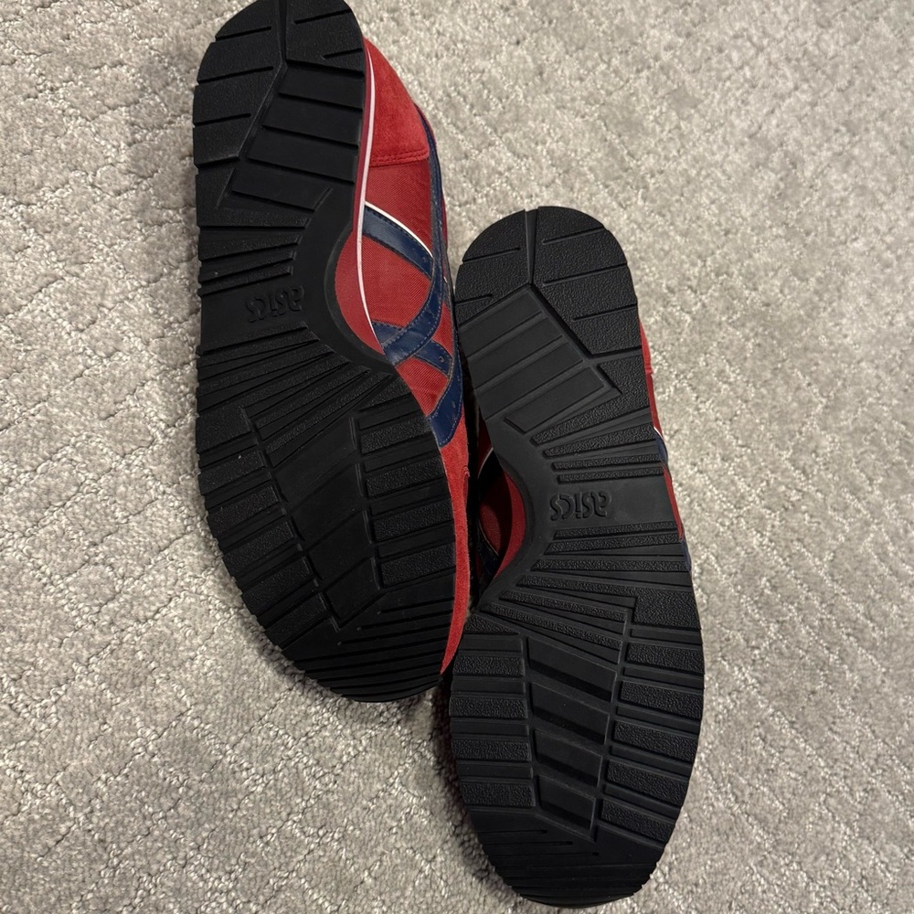 🔖 NWT Asics Red and Blue Sneakers - Picture 3 of 5